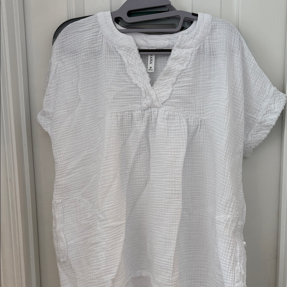 Zenana Outfitters White Gauze V-Neck Tunic Top